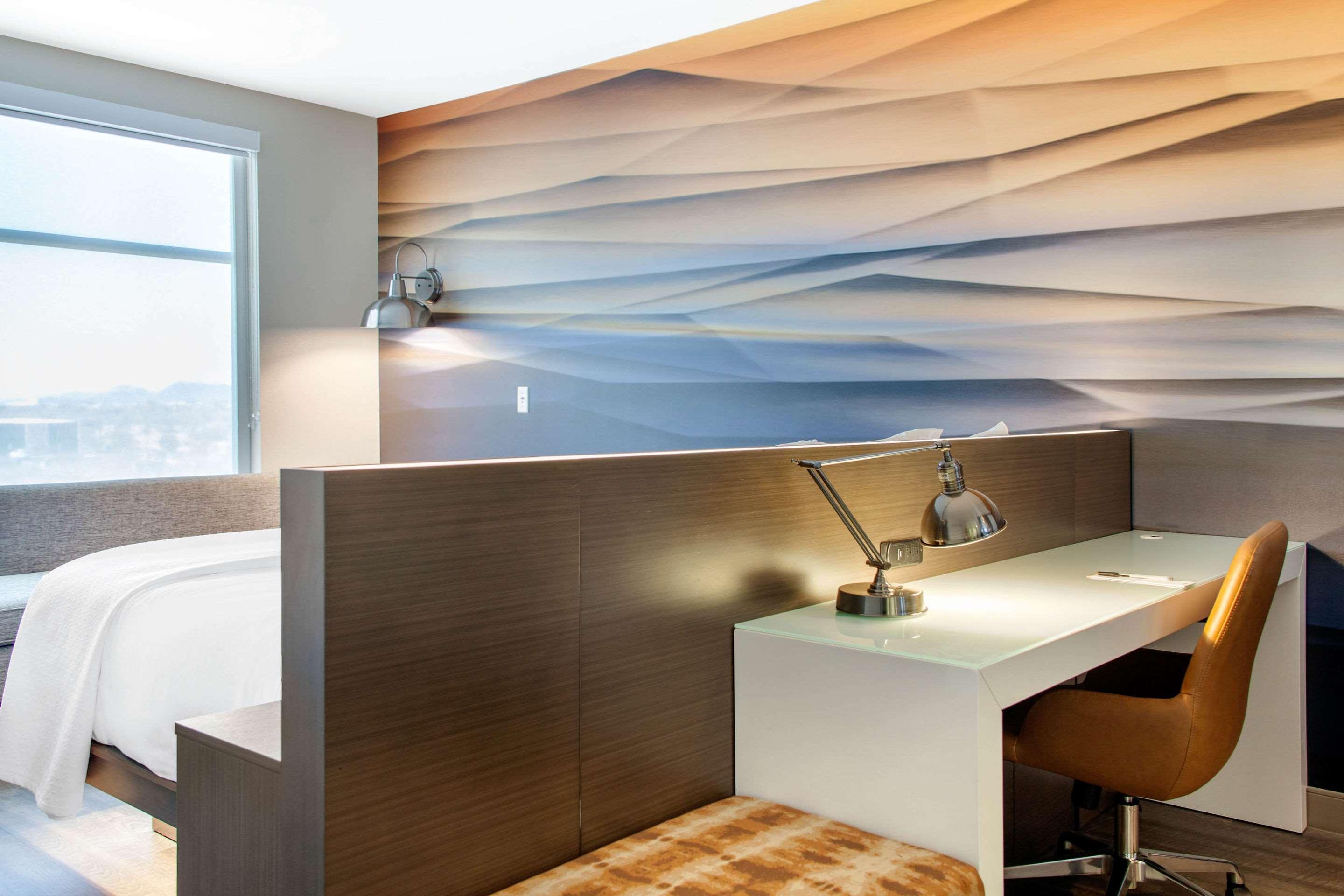 Hotel Cambria